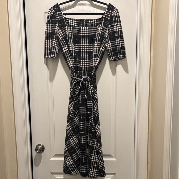 Taylor Dresses & Skirts - Elegant Black and White Plaid Dress by Taylor